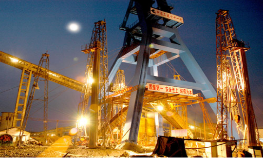 粉塵防爆內(nèi)場(chǎng)強(qiáng)光泛光燈應(yīng)用場(chǎng)景案例 粉塵防爆內(nèi)場(chǎng)強(qiáng)光泛光燈應(yīng)用場(chǎng)景案例